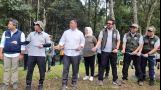 Kunjungan Kerja : Menteri dan Wakil Menteri ke Gunung Gede Pangrango